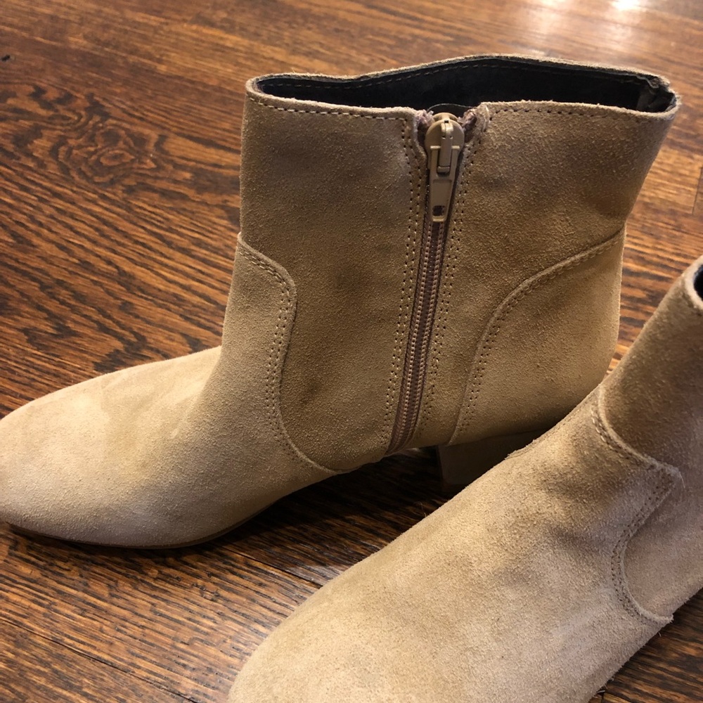 Steve Madden Suede Booties Sand color Size 6 (New)
